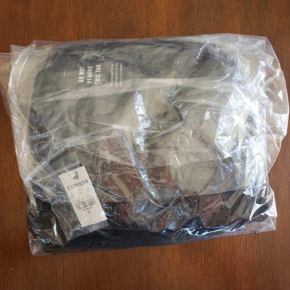 Black Smocked Waist Romper - Picture 4 of 4